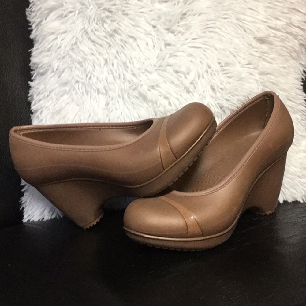 Croc heels